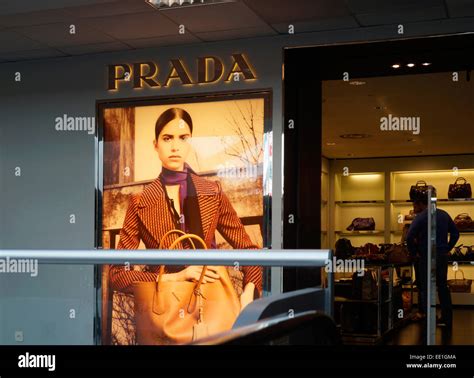 outlet prada fox town|foxtown stores.